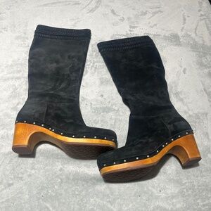 Uggs Australia  Rosabella Black Suede Leather with wood platform . Size 8